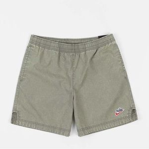 Nike Heritage Essentials Woven Shorts Size: Medium Color: Light Army Green